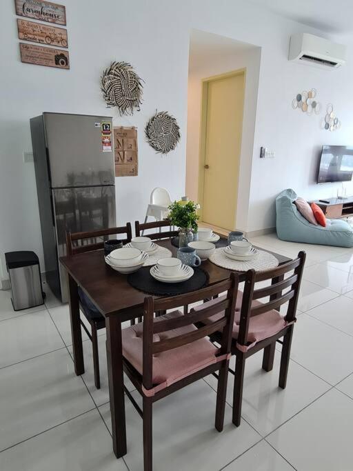 Impiria Residensi #link Aeon Mall 4br3bath Apartment *